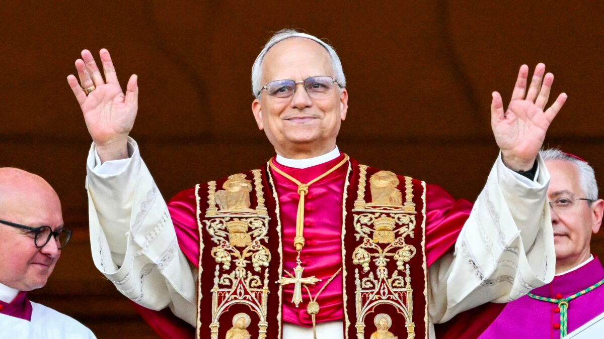 Le pape Léon XIV prévient que l'IA doit être « désarmée » et cite Gandalf du LOTR pour faire valoir son point de vue. image-36560