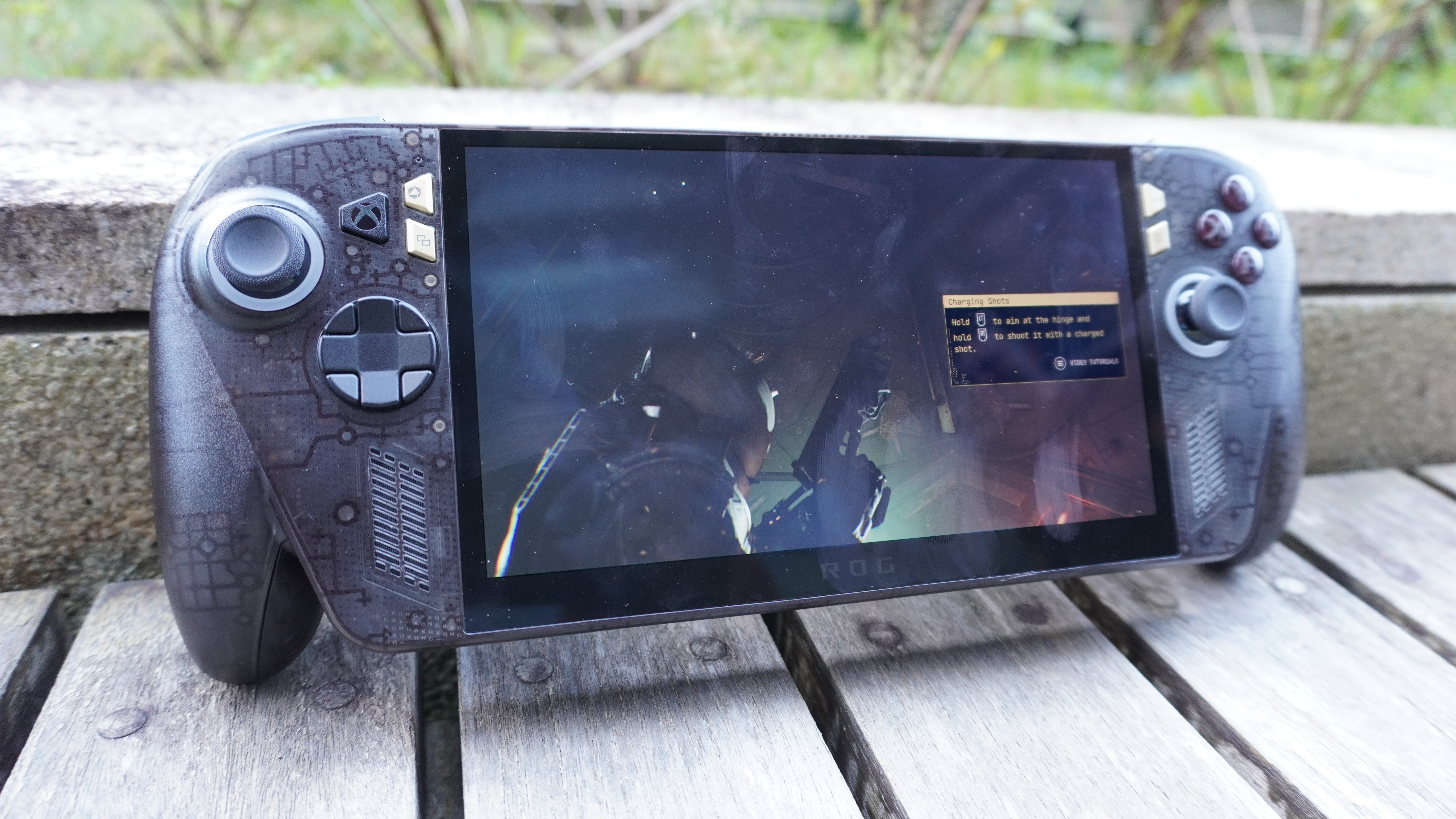 Jouer à Cronos : The New Dawn sur l'Asus ROG Xbox Ally X20