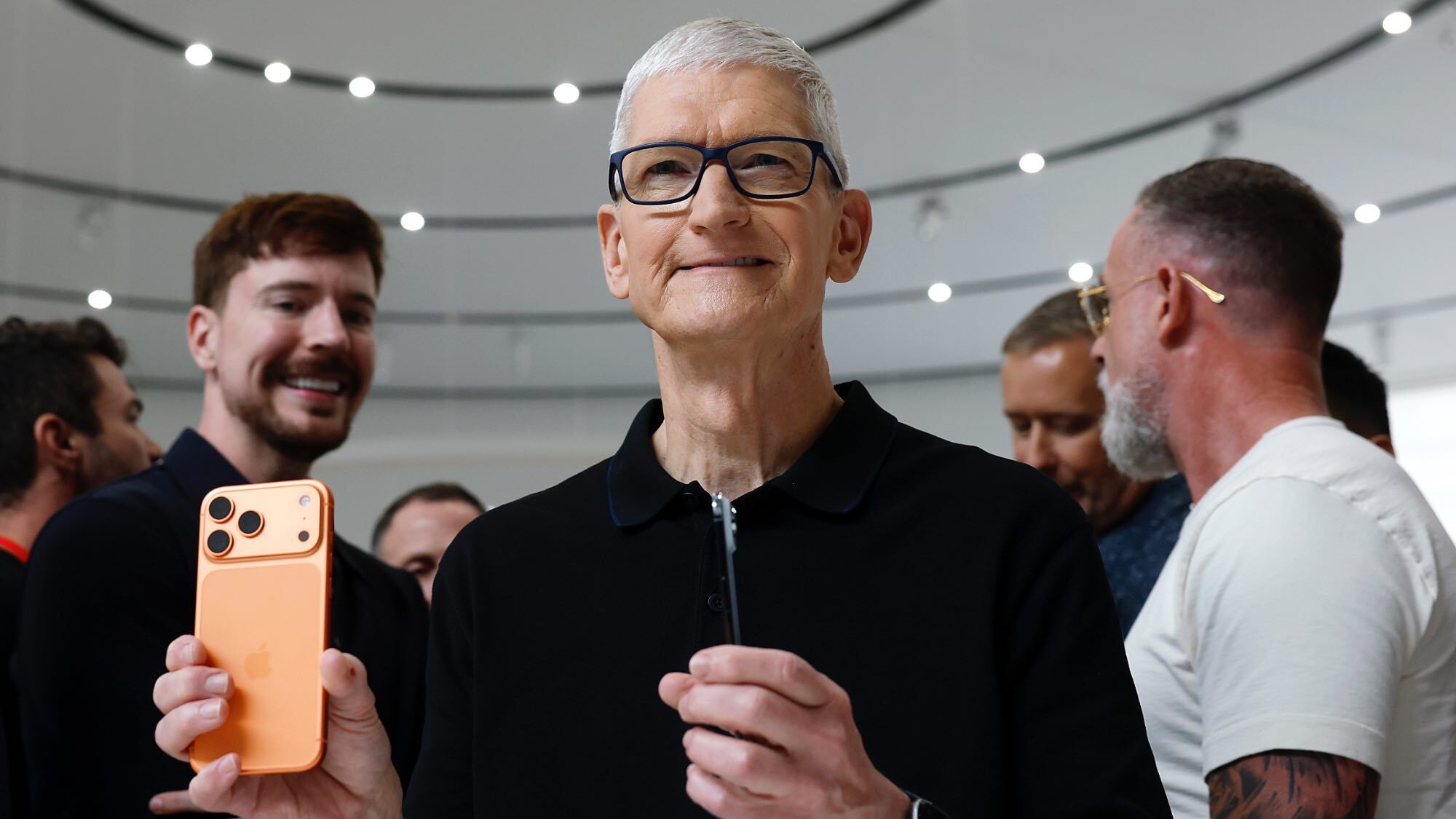 Le PDG d'Apple, Tim Cook, a confirmé que les hausses de prix étaient « inévitables » – alors préparez-vous à payer plus image-36774