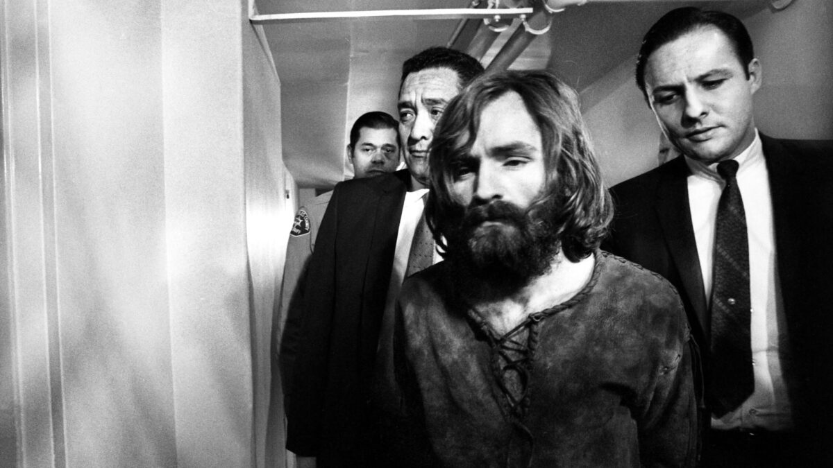 Comment regarder « Mon grand-père Charles Manson » en ligne – diffusez le documentaire de Sophia Maddox de n'importe où image-37110