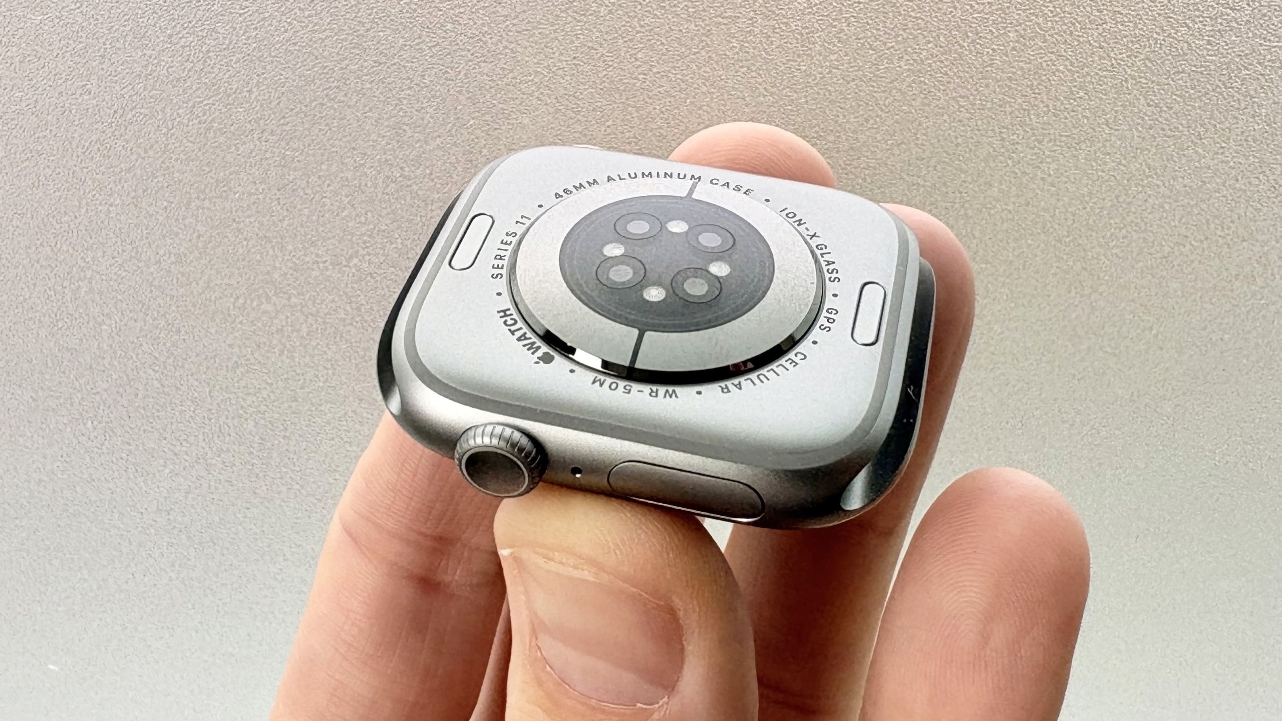 Rapport : Apple envisage une Apple Watch sans écran pour rivaliser avec Whoop et Fitbit Air image-37278