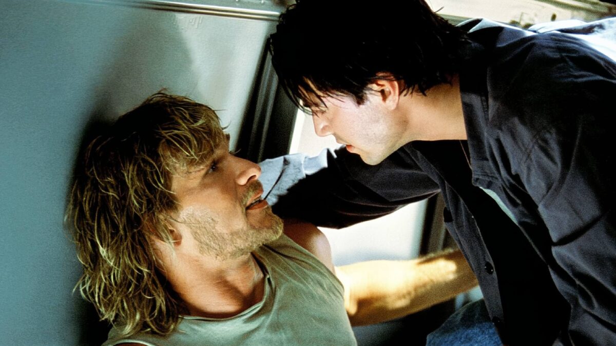 « Point Break » est de retour en salles ce week-end pour son 35e anniversaire – mais vous pouvez le diffuser gratuitement chez vous dès maintenant image-37326