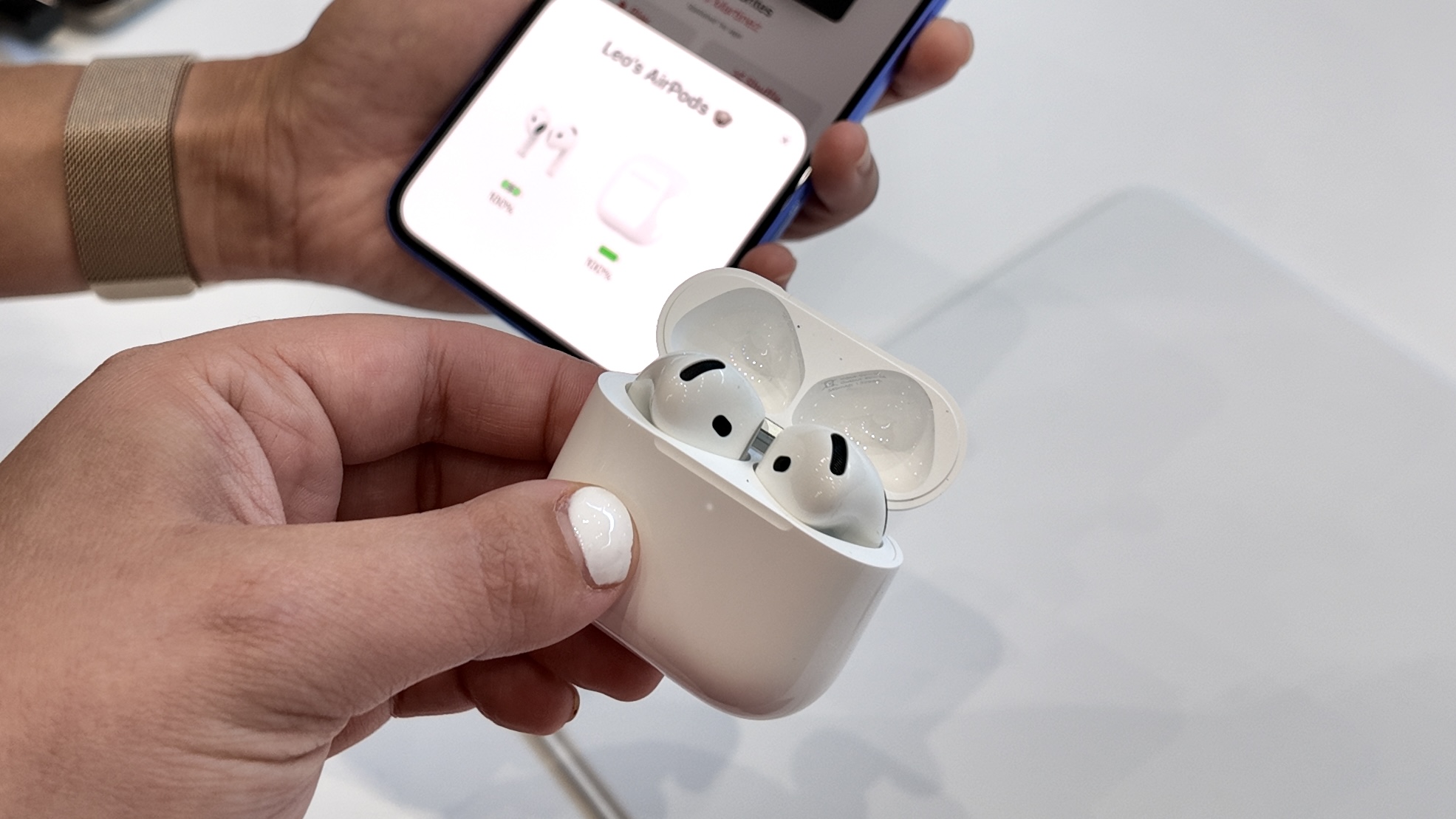 AirPod 4