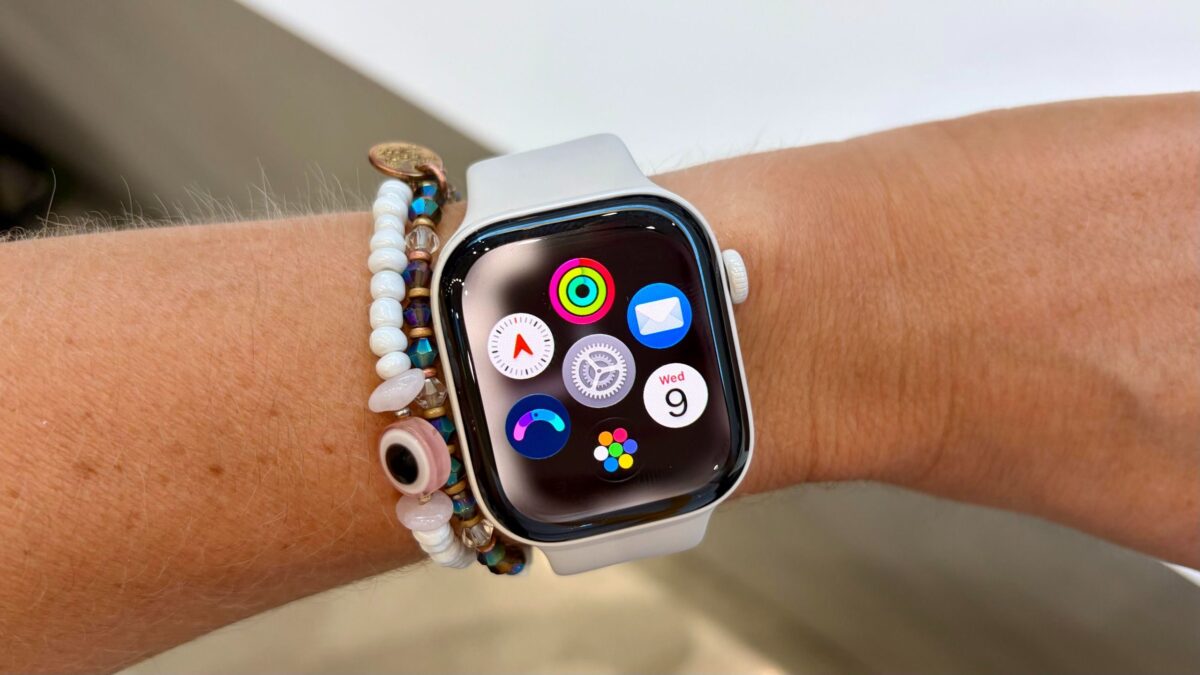 Les gens paniquent à propos des nouvelles montres Apple « à l’écoute permanente » – voici ce que nous a dit le PDG d’Apple, John Ternus image-37611