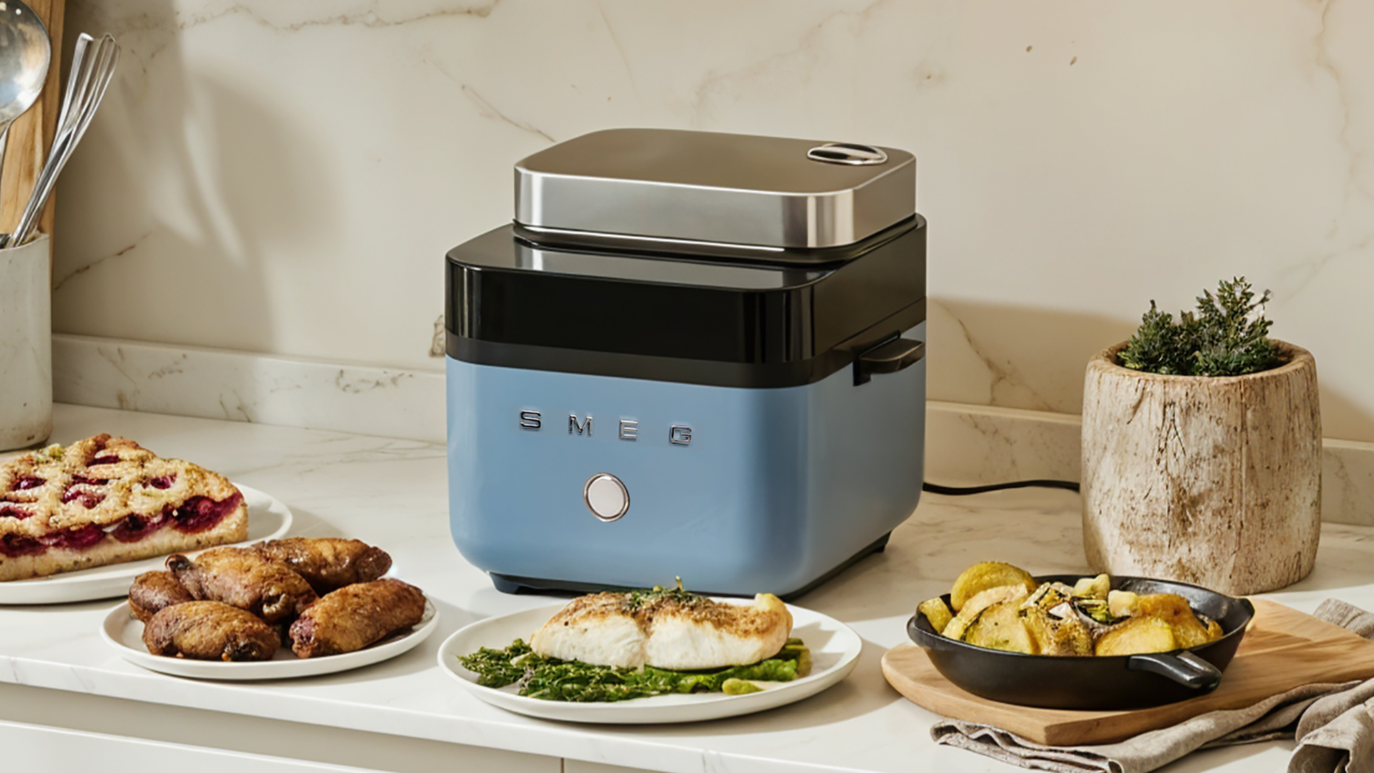 Friteuse à air Smeg en bleu orage