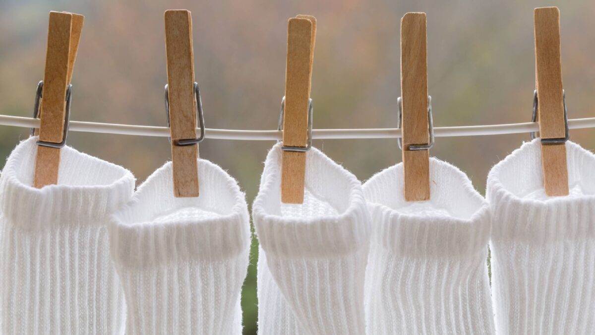 Ne jetez pas vos chaussettes blanches sales : voici comment les rendre plus blanches et plus lumineuses image-37912